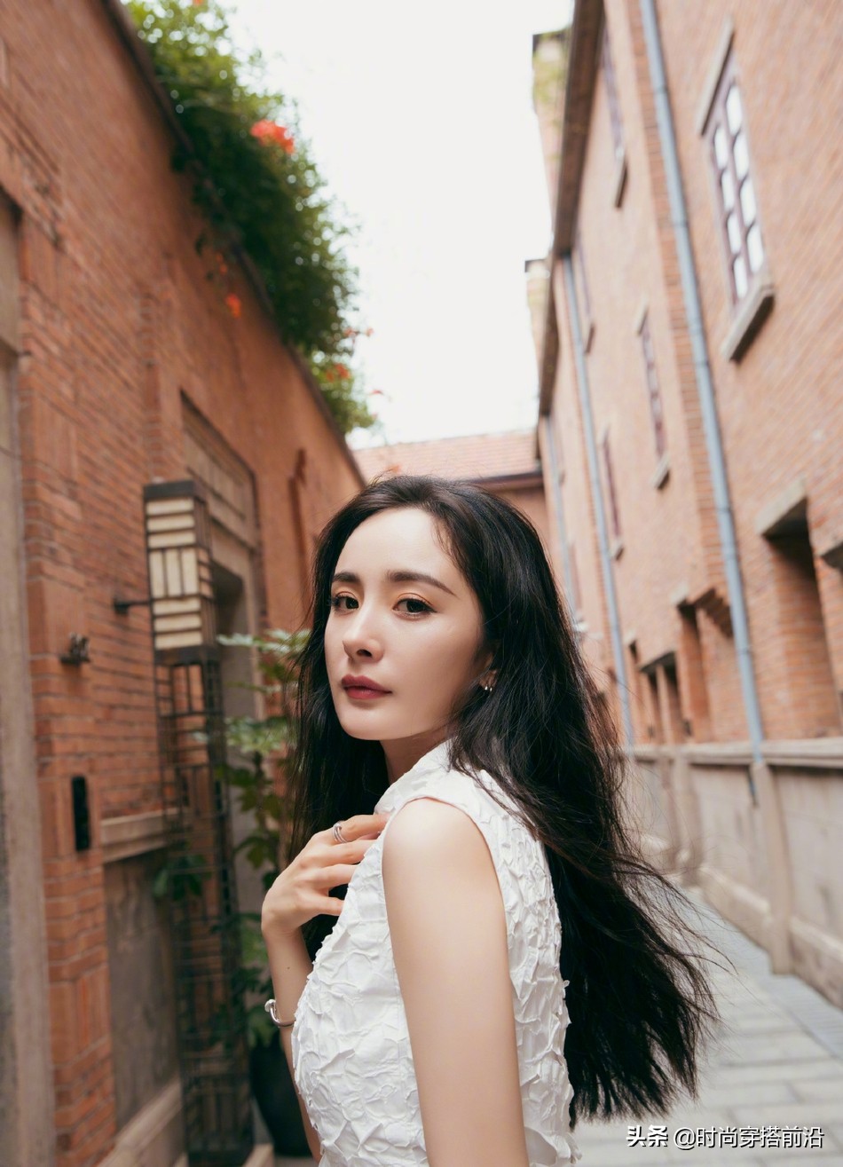 杨幂超短裙搭配冬,杨幂超短裙搭配视频