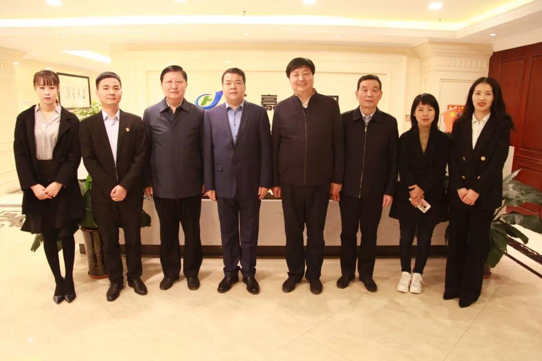 陕西工商联吴铁,工商联吴铁