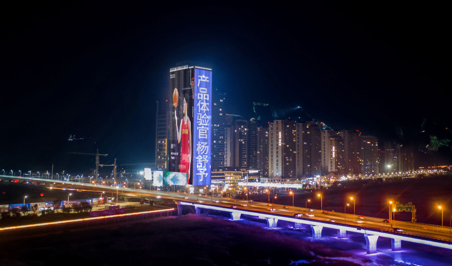 iphone13官方宣传,苹果13和oppo测评