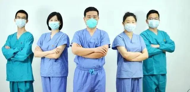 他们比来的时候都瘦了！今天离开武汉前，这支浙江医疗队留下了这些东西