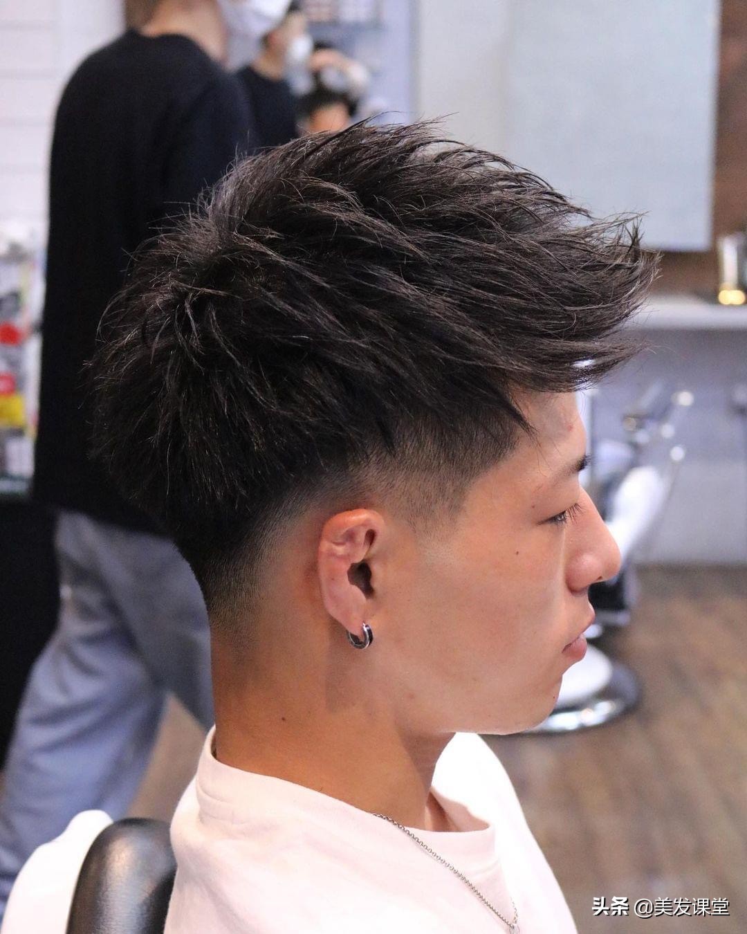 超火的男士凌乱油头造型,男生发型2020潮流短碎盖