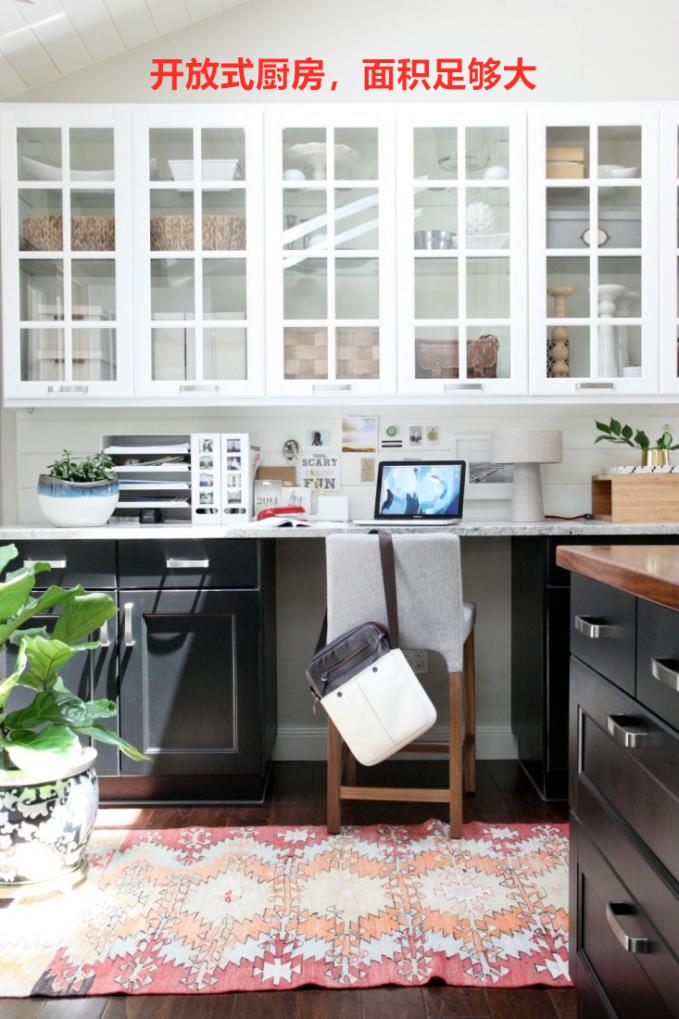 要是小户型都学国外，书房塞在厨房里，油烟满面用不到半年就要拆