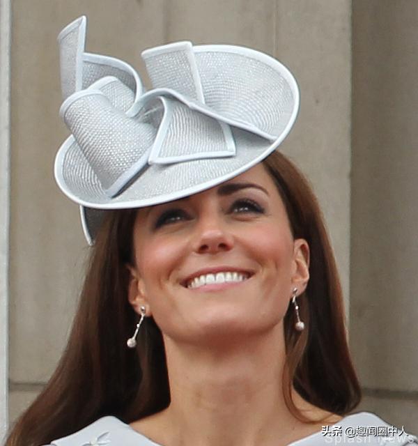 凯特王妃耳环大全,凯特王妃耳环哪个牌子好