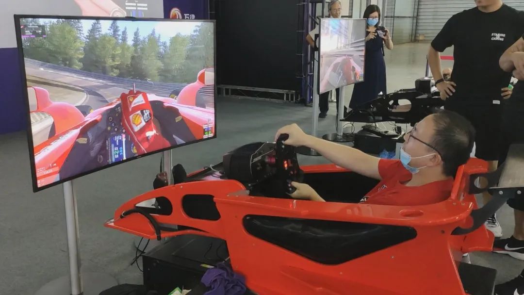 用车技巧你知道正确的驾驶坐姿吗,教您正确的驾驶坐姿