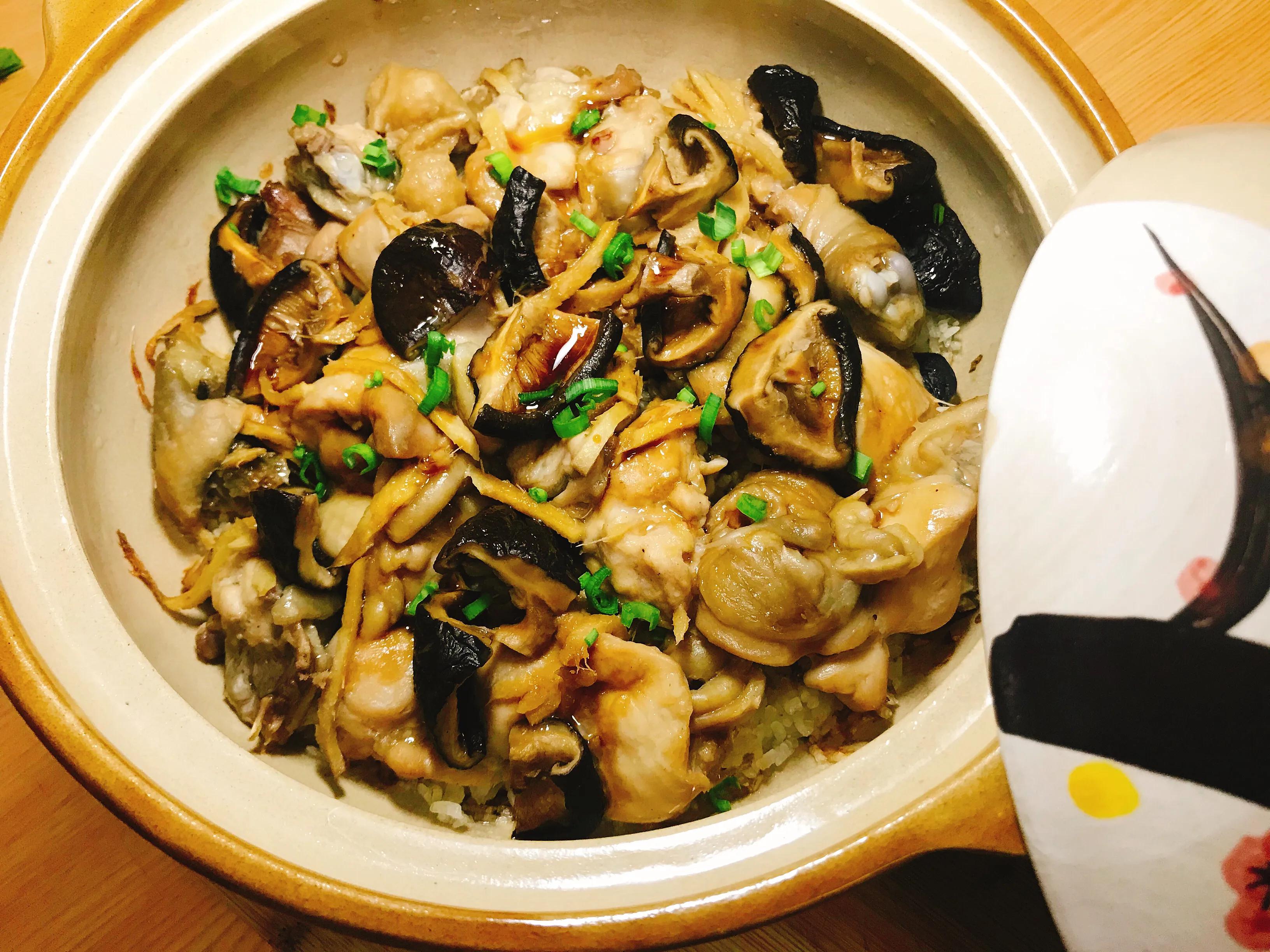 腊肠煲仔饭焦香锅巴,怎么能把煲仔饭做的粒粒分明