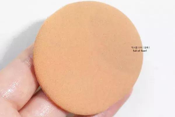 夏季怎么让皮肤降温,夏天很热你知道哪些降温小妙招