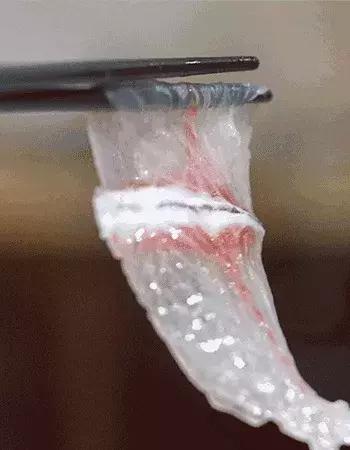 在六尺之巷,吃七秒之鱼,感受文化与美食的真谛