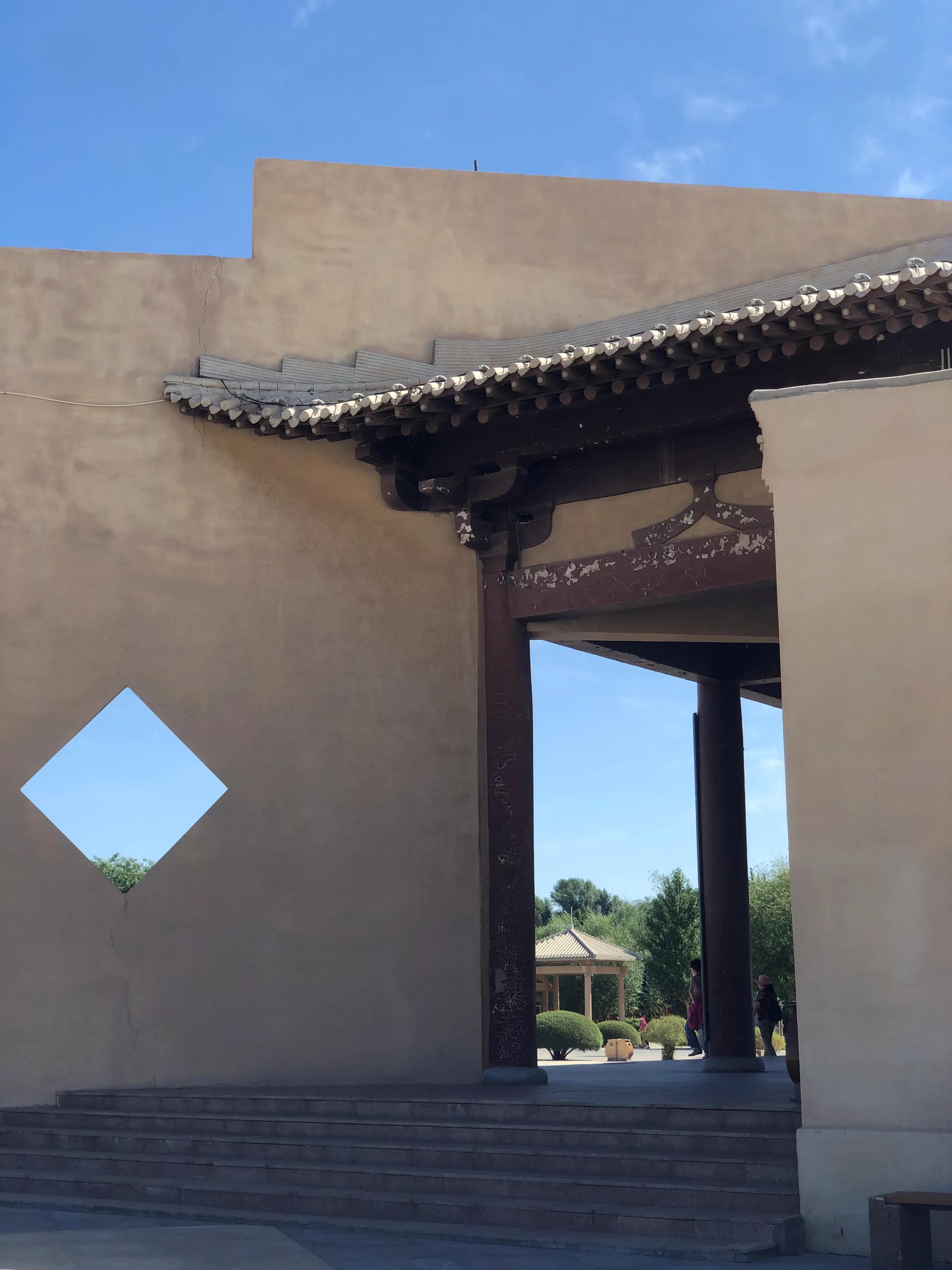 敦煌月牙和鸣沙,鸣沙月牙