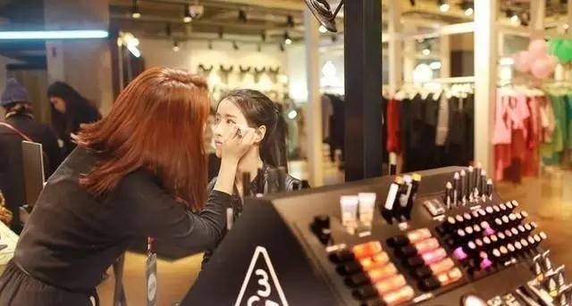 那些代购的化妆品都是真的吗,吐槽那些又贵又不好用的化妆品