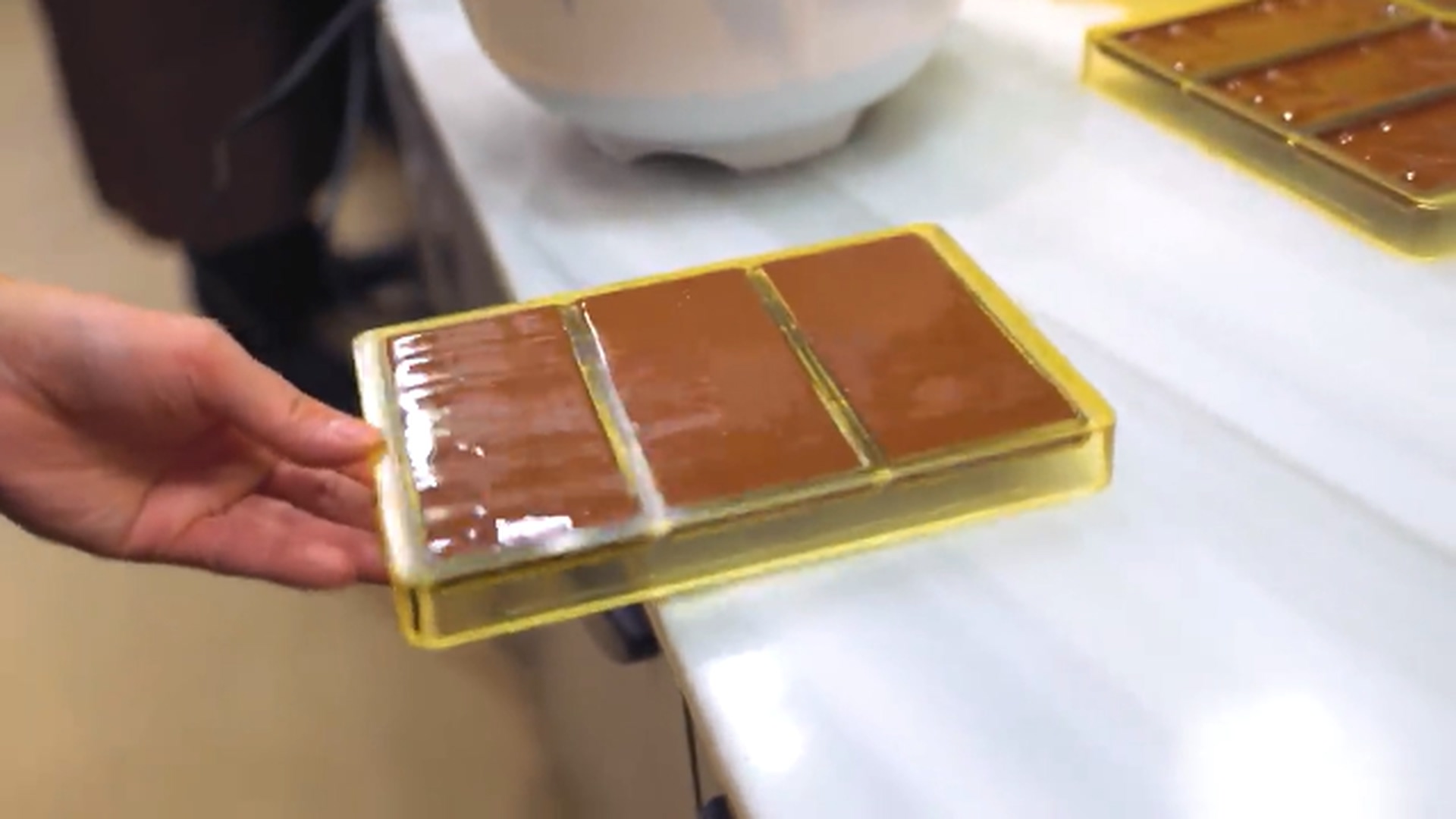 怎样用100%巧克力豆自制巧克力,论一个美味的巧克力的制作过程