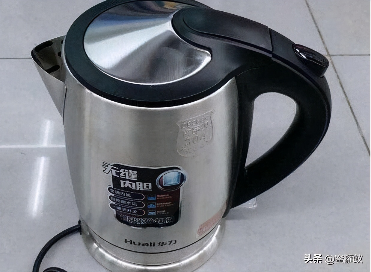电热水壶容易坏怎么回事,电热水壶常见故障及修理方法