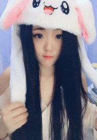 这两位大哥真牛，不知这树还能让他们爽多久