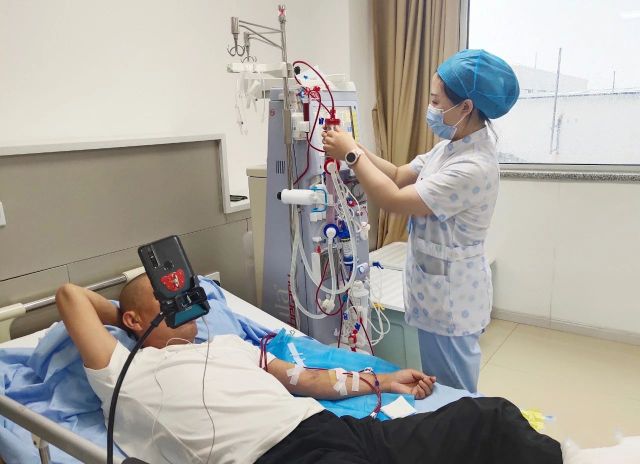 尿毒症透析设备上市,尿毒症最新透析仪器