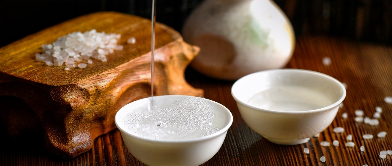 国际基金“逃离”腾讯，转投茅台怀抱？