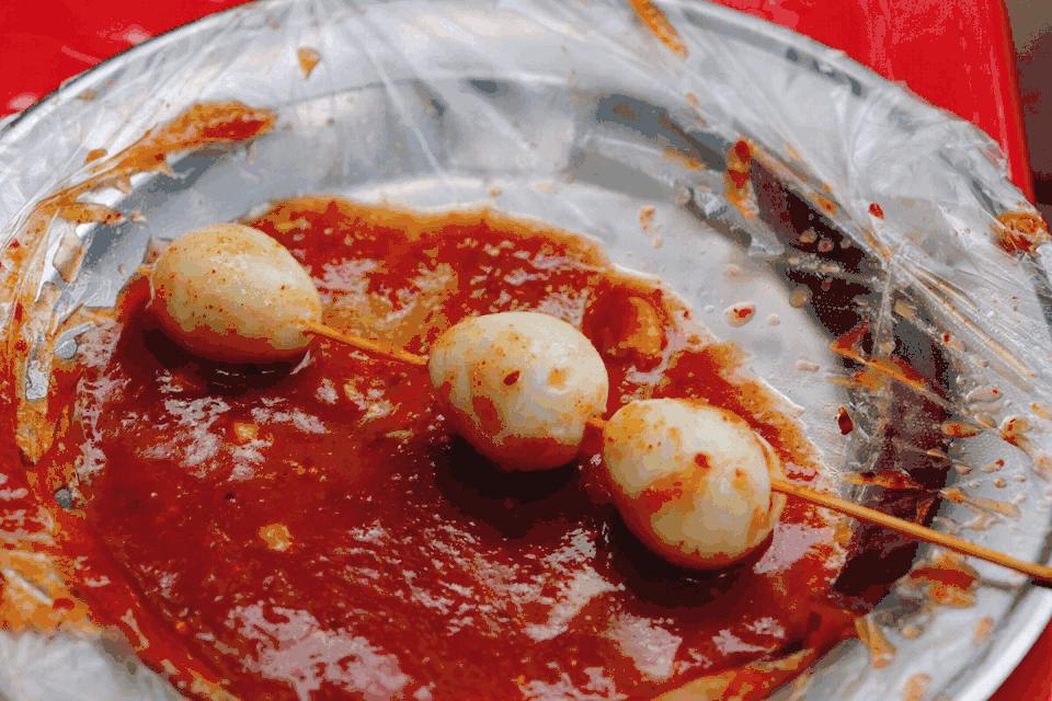 合肥麻辣串界扛把子！27年每天卖出6000+炸串，没有人能成功拒绝