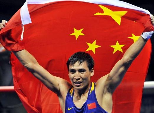 他是网综的导师，当年曾经在奥运赛场击溃贝特毕耶夫，勇夺金牌