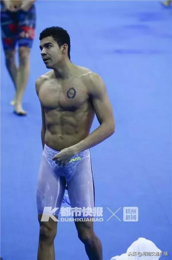 游泳选手穿了透明*袜丝**？这是一条认真的科普贴！