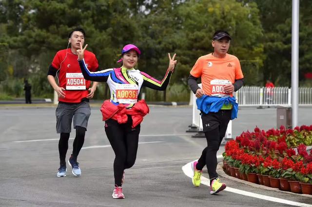 嗨跑马拉松完整视频,嗨跑辽阳