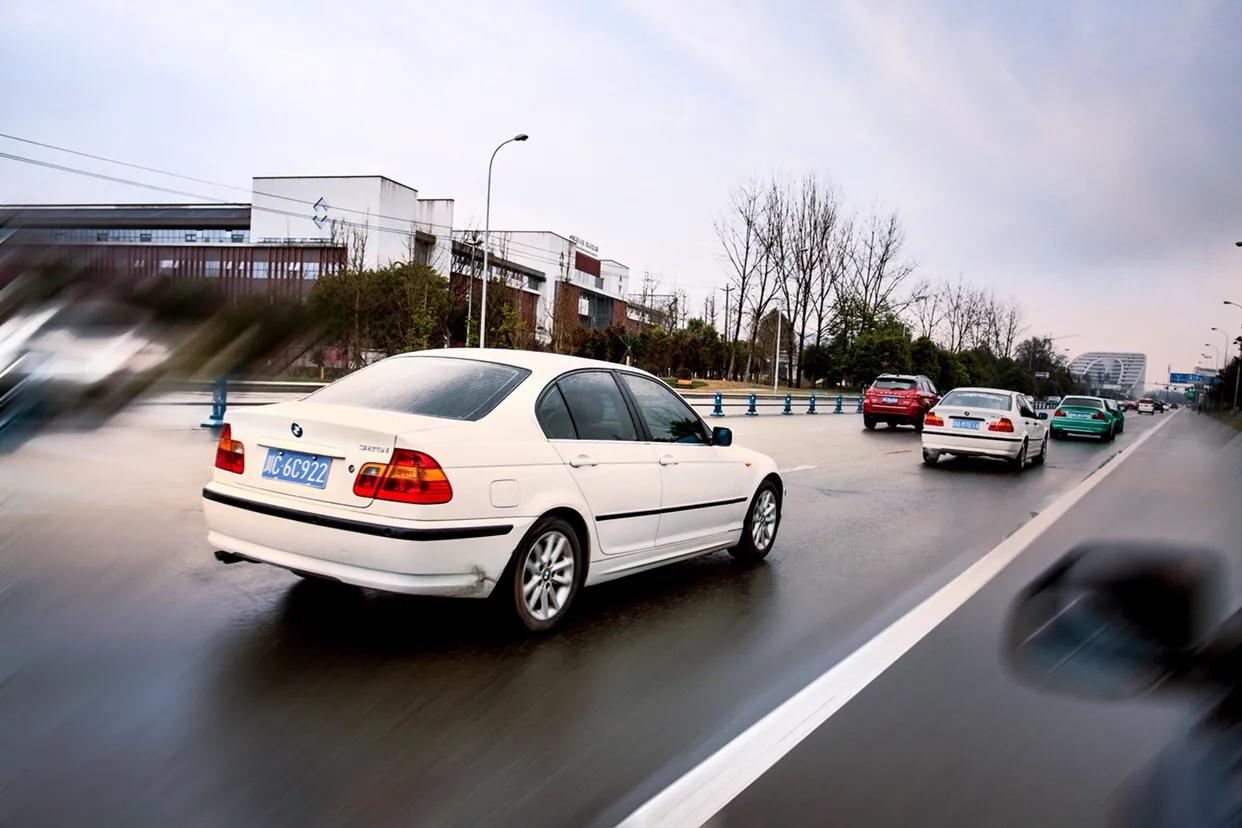 第四代宝马三系e46,05年宝马三系e46还值不值得买