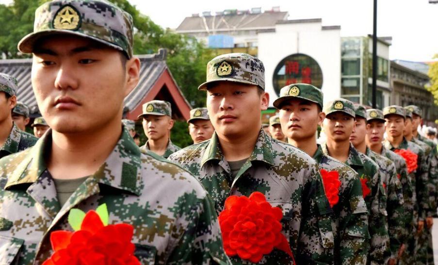 专科生大二去当兵好不好,专科大二去当兵可以一直当嘛