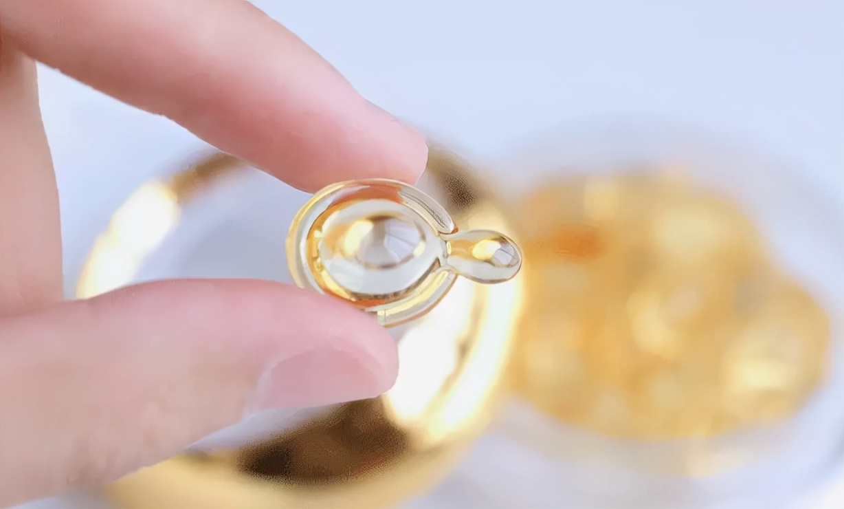 名膜壹号葡萄籽保湿锁水精华,名膜壹号葡萄籽精华作用