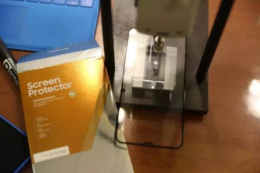 iphone最好贴什么样的钢化膜,iphone13钢化玻璃膜