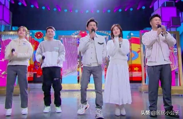 吴昕2021年还在湖南台主持节目吗 (吴昕刚进快本的时候工资)