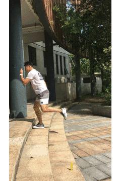 詹姆斯o型腿为什么不手术,詹姆斯罗圈腿为什么膝盖不会受伤