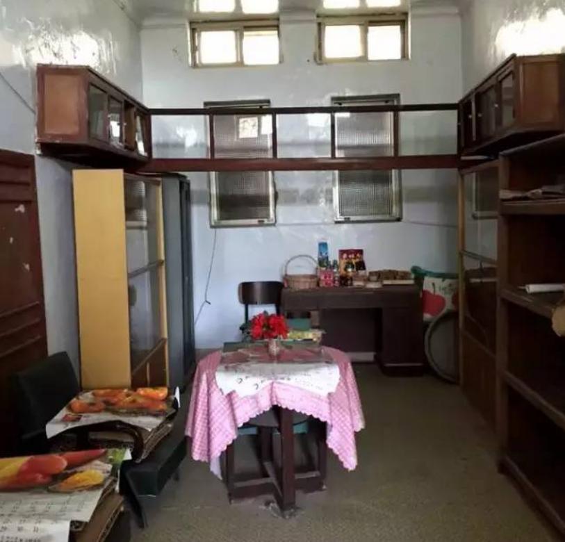 阎锡山临终遗物,阎锡山死后葬在哪里