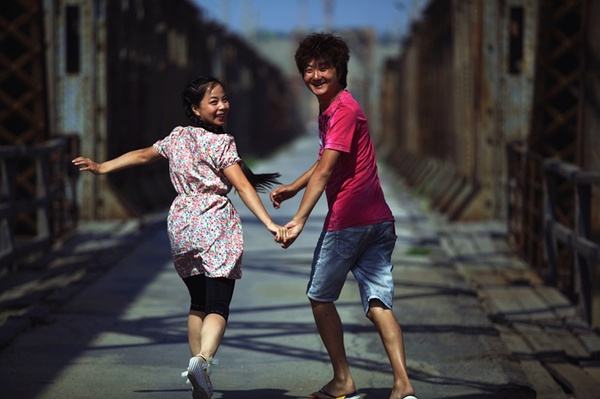 农村土丫头王二妮近照 (旧版的王二妮视频)