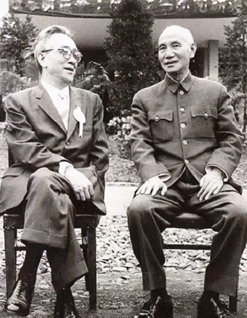 江冬秀是怎样成为胡适的妻子的,如何评价胡适妻子江冬秀