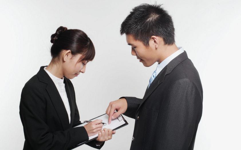 在单位被领导孤立同事挤兑怎么办,被同事挤兑最好的解决方法