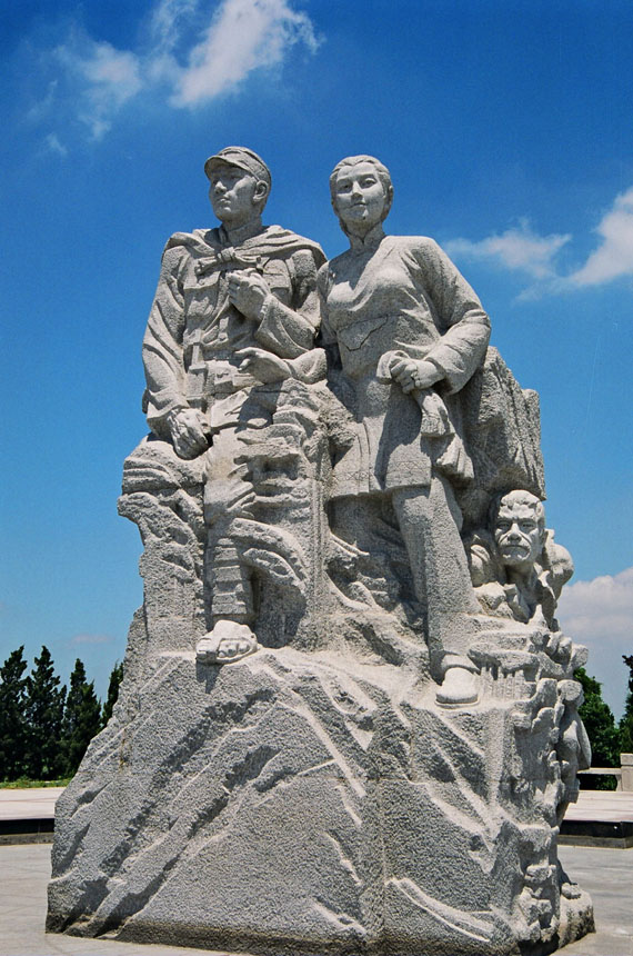 京剧沙家浜智斗阿庆嫂讲的是什么,沙家浜阿庆嫂是什么来历