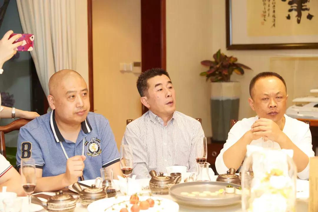 弘博携手“大师小宴”、“鲍之源”第二届夏季新品交流会