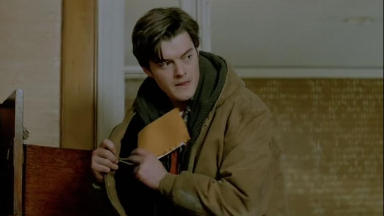 俄罗斯轮盘赌电影片段,俄罗斯轮盘赌5发子弹的电影名字