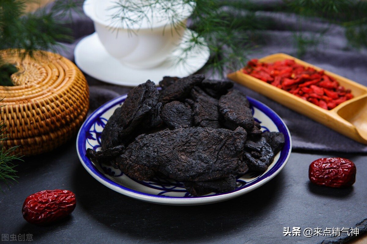 水漏了一屋子怎么处理,水刚漏了怎么补