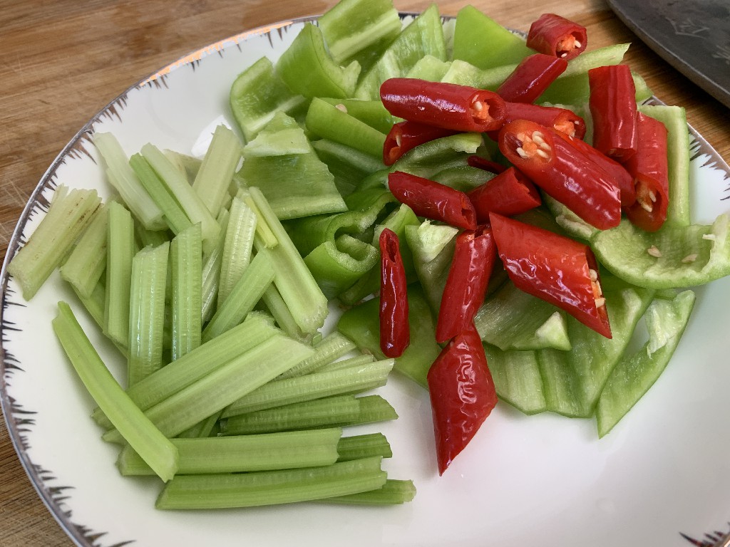 别再用盐水洗花甲,用盐水清洗过的花蛤还能存放吗