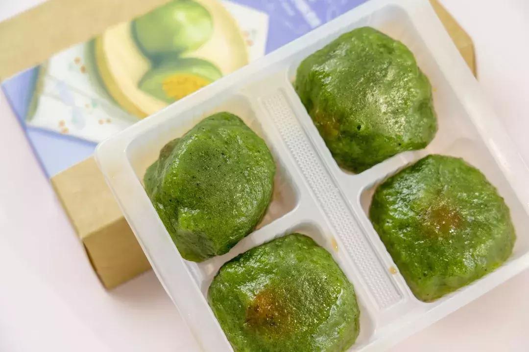 小龙虾酸菜鱼,麻辣小龙虾和酸菜鱼