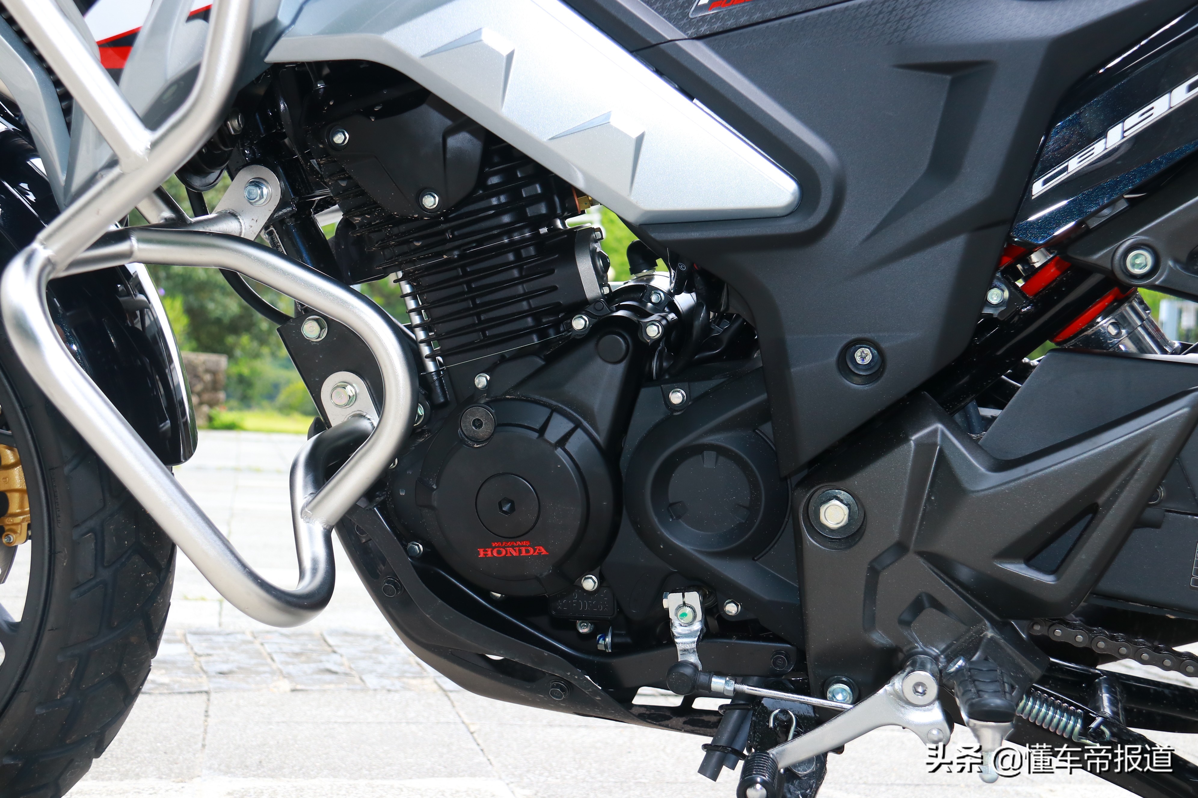 五羊本田cb190x最新测评视频,新启程摩托车
