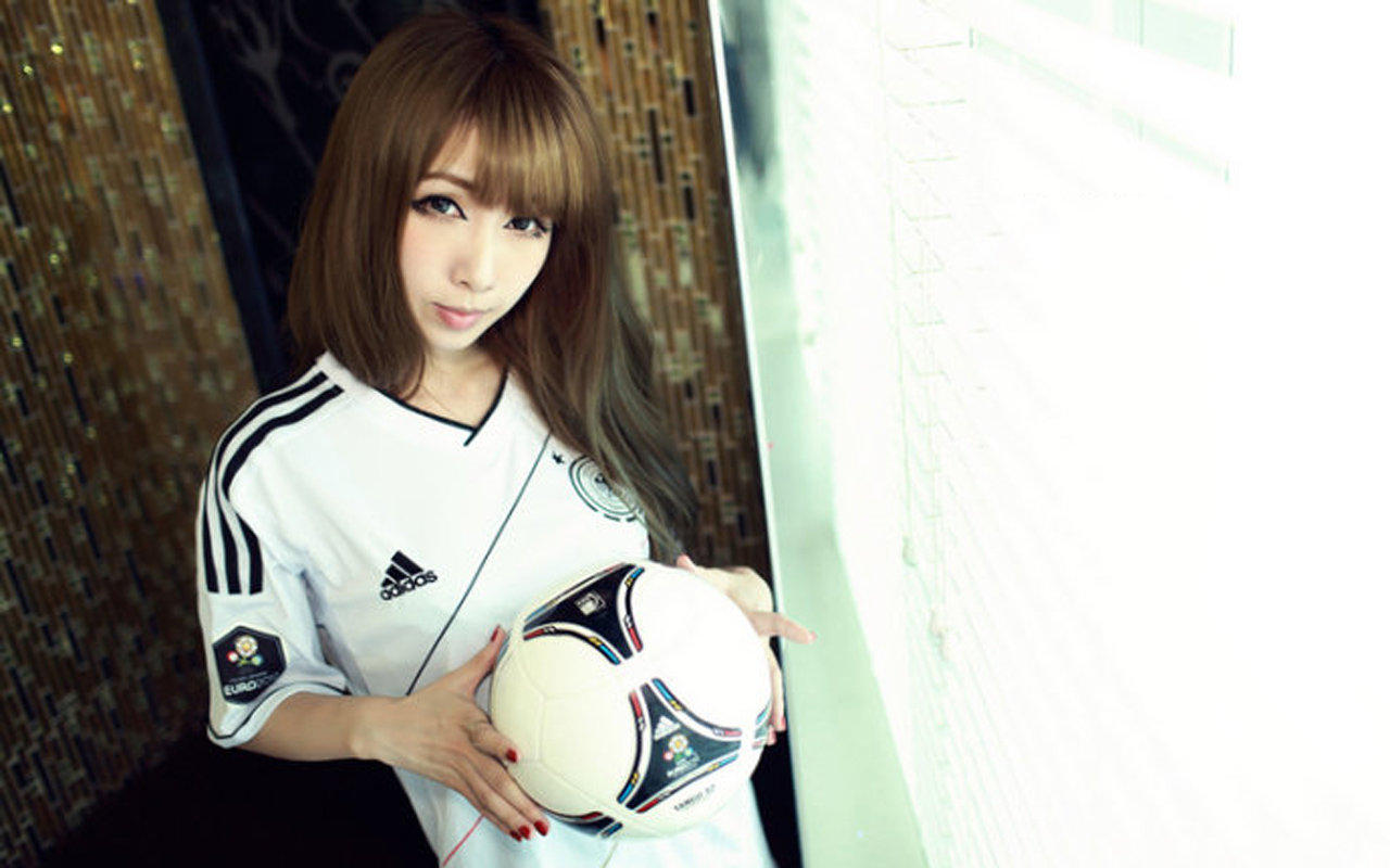 美女足球宝贝招募,美女足球宝贝舞蹈排名