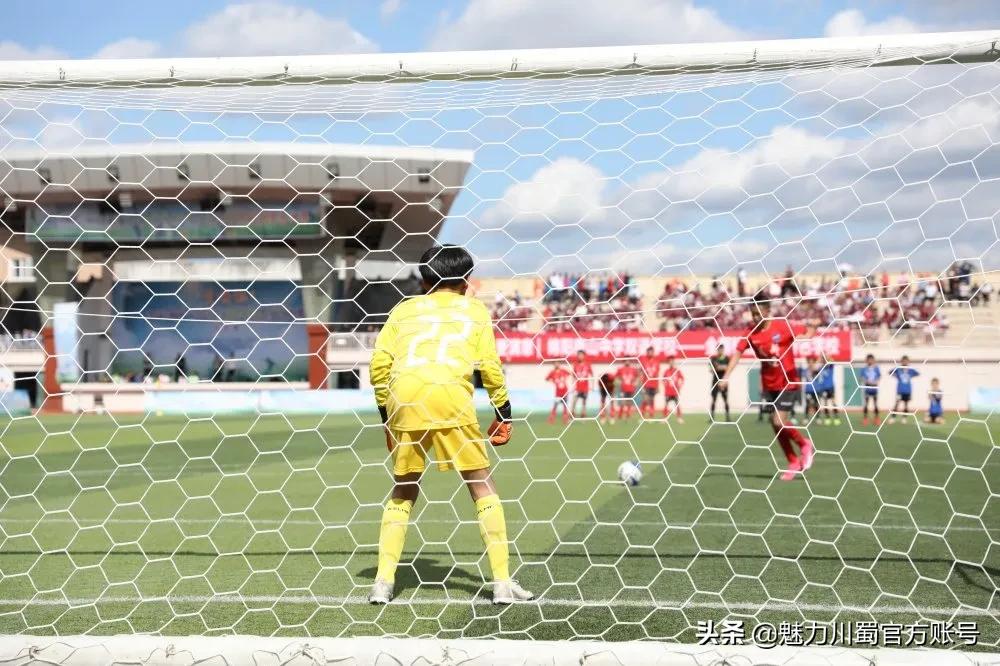 绵阳中学vs南山中学足球,四川绵阳南山中学足球全国四强