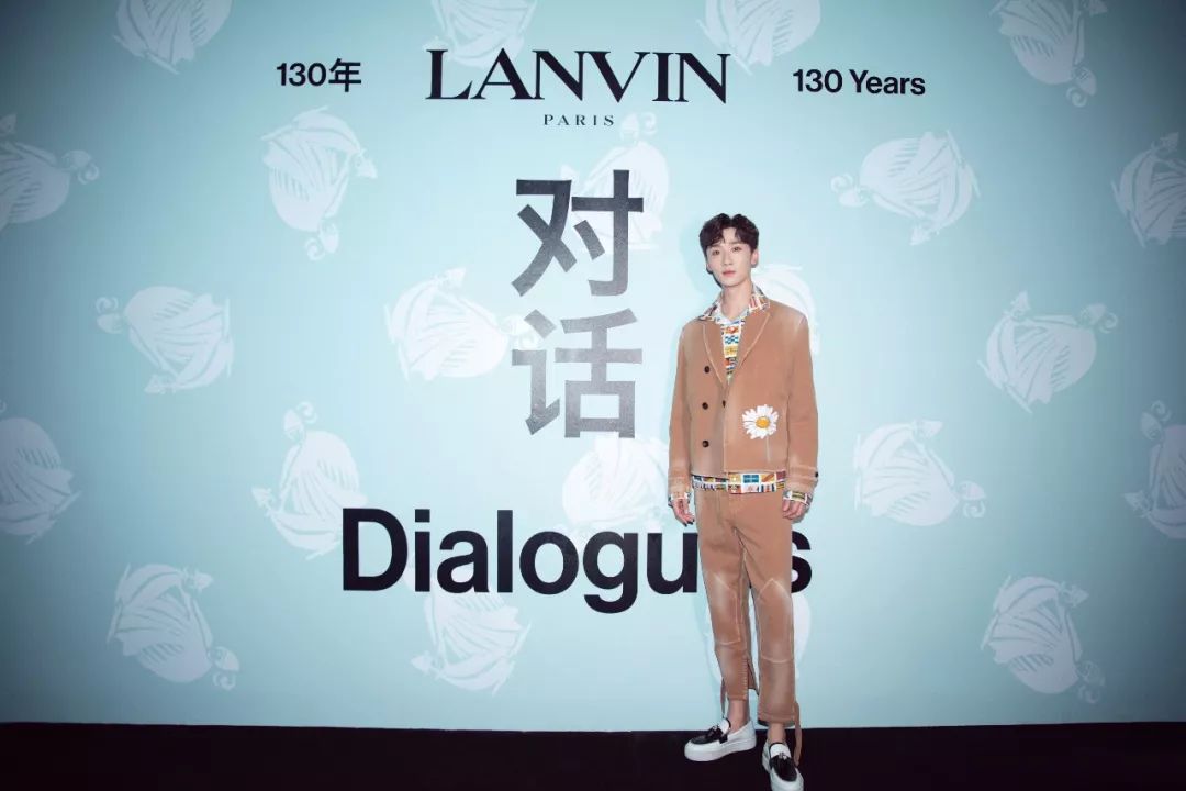 国际超模刘雯何穗,何穗刘雯谁的出场费高