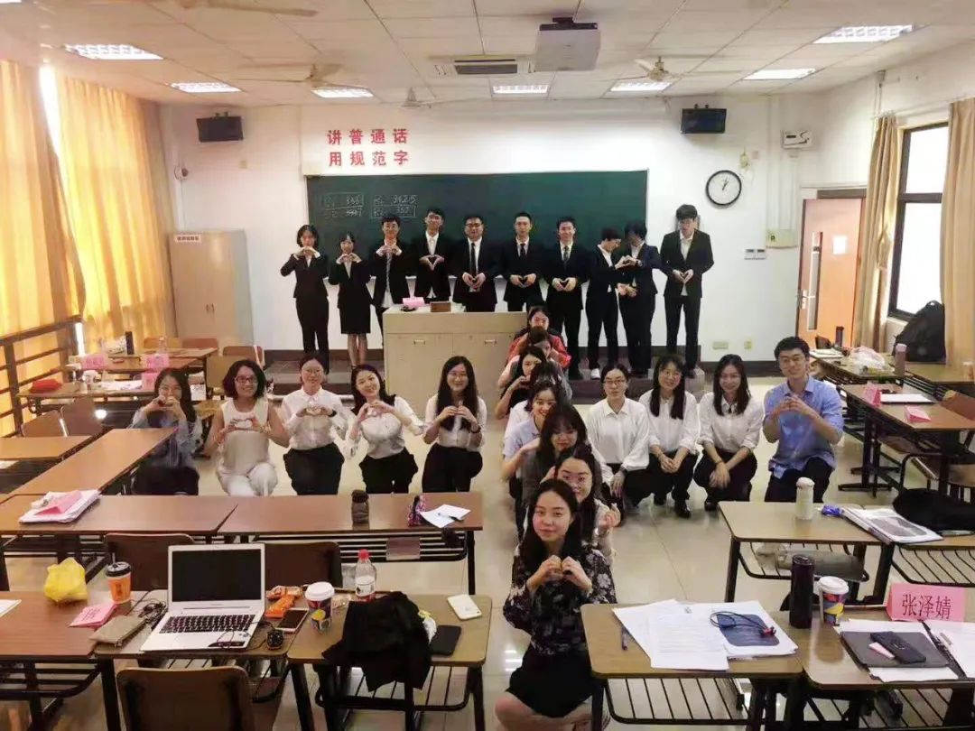 夺冠！华东魔法大学“模法”队太牛！