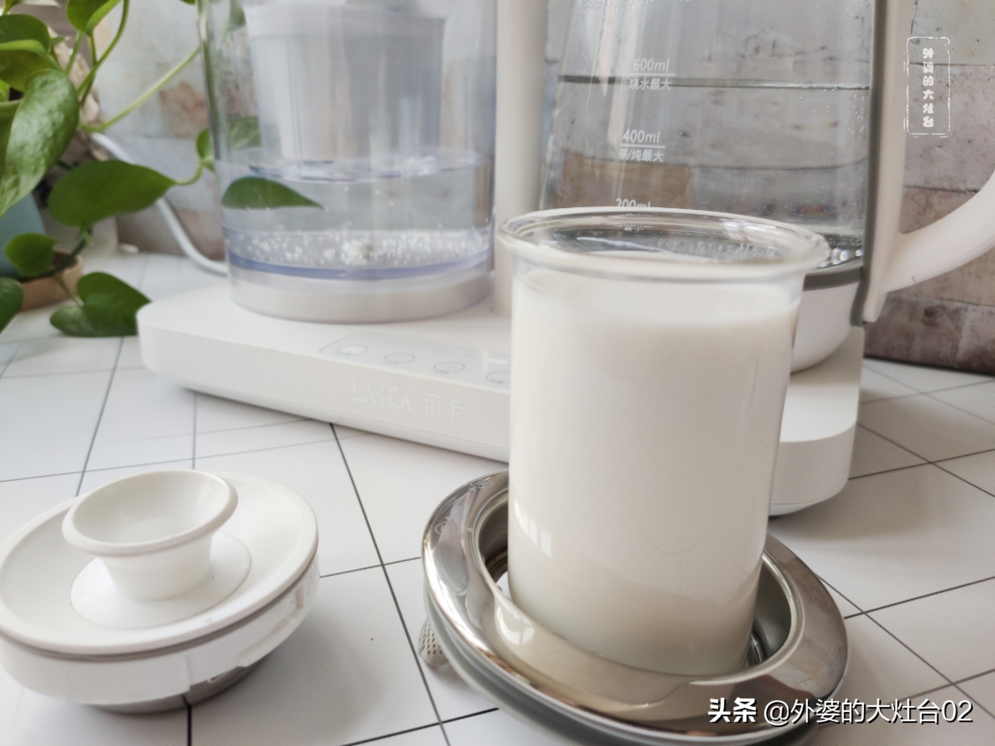 牛奶溢锅怎么解决,热牛奶如何不溢锅