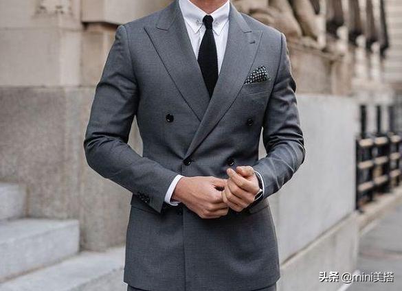 西装应该怎么穿才显得有品位,西装怎么穿不重样变时髦不费力