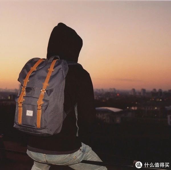 推荐6款通勤男包,小众轻奢包5000元左右推荐男包