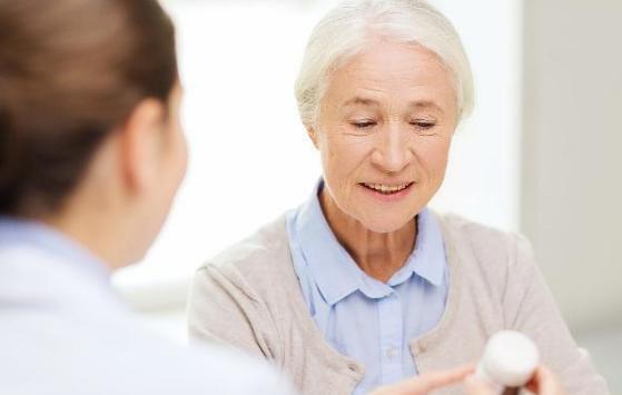 身上长老年斑吃什么调理,身上老年斑怎么可以去除