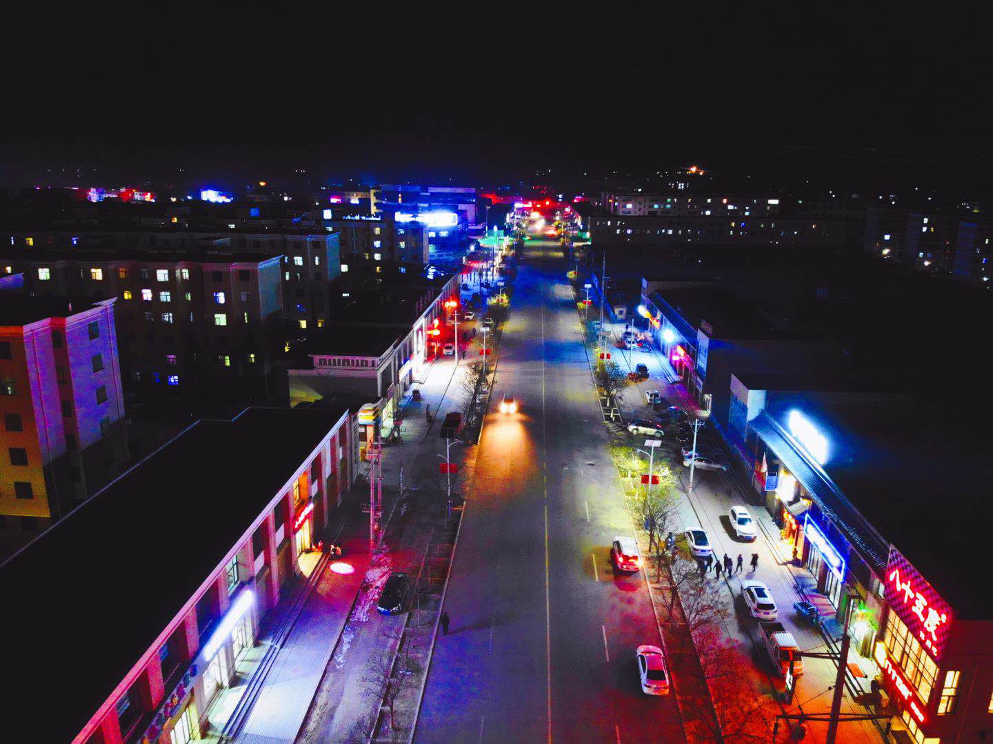 您好！我叫大靖，这是我的新名片