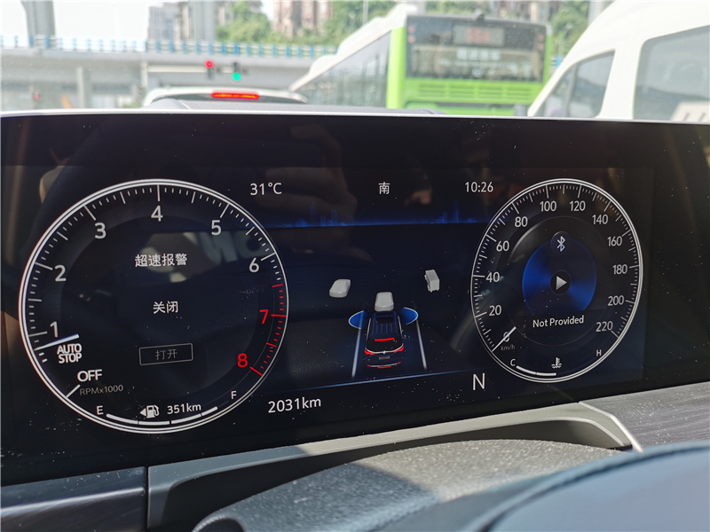 别克gl8和传祺gm8哪个舒服,奔驰v260和别克gl8哪个舒服