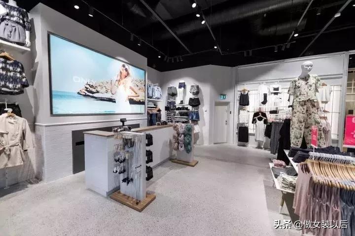 在ZARA、HM、优衣库面前，这个品牌简直就是一股清流……